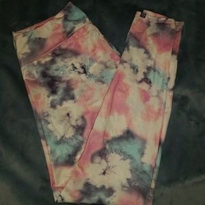 Onzie Tie Dye leggings